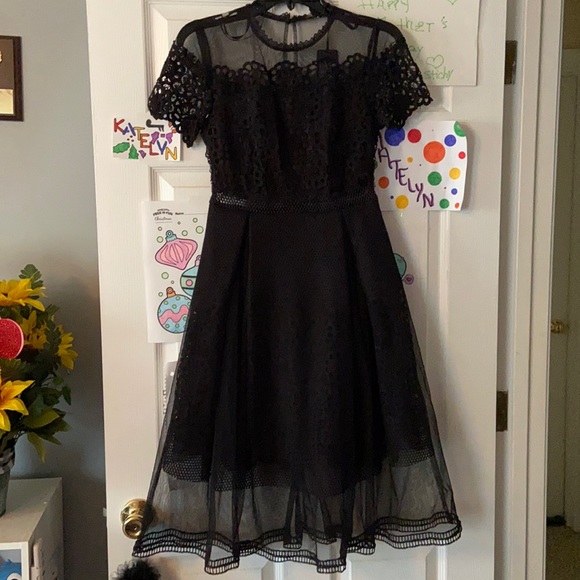 Dresses & Skirts - Black dress size S